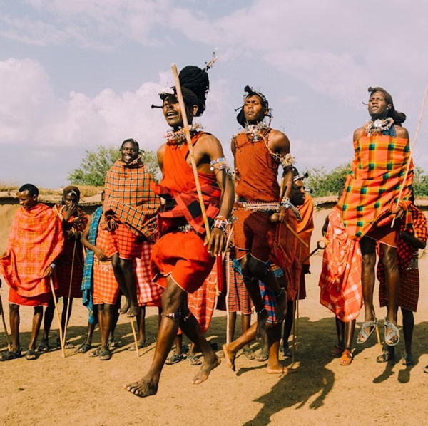 Maasai morans dancing